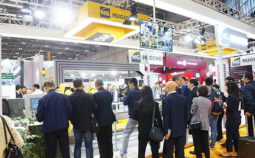第二届进博会Z6尊龙凯时意大利CEA展位人气爆棚