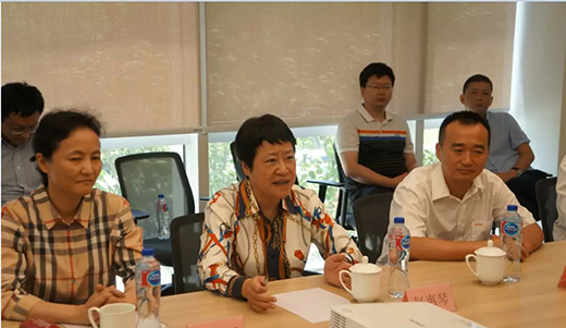 上海市青浦区区委书记赵惠琴带队光临Z6尊龙凯时调研